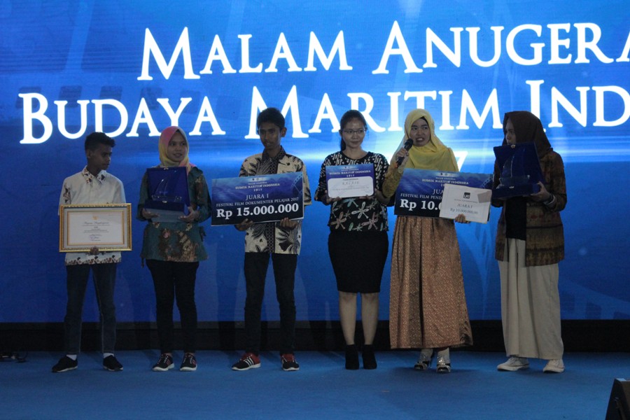 [:id]Mahasiswa Unkhair Juara 1 Lomba Film Pendek Kemaritiman 2017[:]