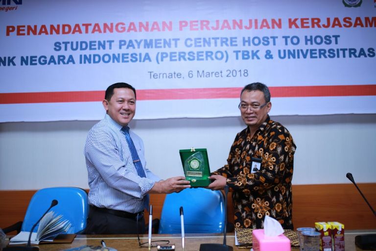 Rektor Tanda Tangan MOU Dengan PT. BNI (Persero) TBK