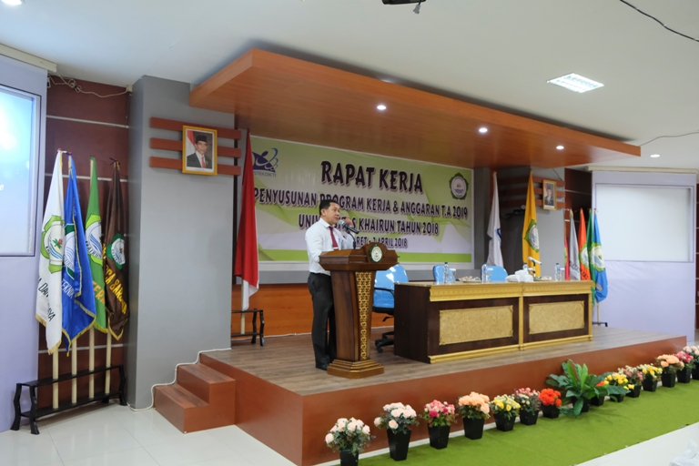 Pesan Rektor Harus Ada Skala Prioritas dan Efisiensi Anggaran dalam Rapat Kerja Anggaran 2019