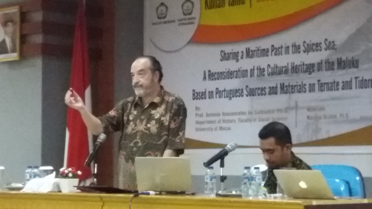 Prof. Antonio Vasconcelos de Saldanha, Ph.D Tampilkan Bukti Sejarah Kesultanan Ternate dan Tidore