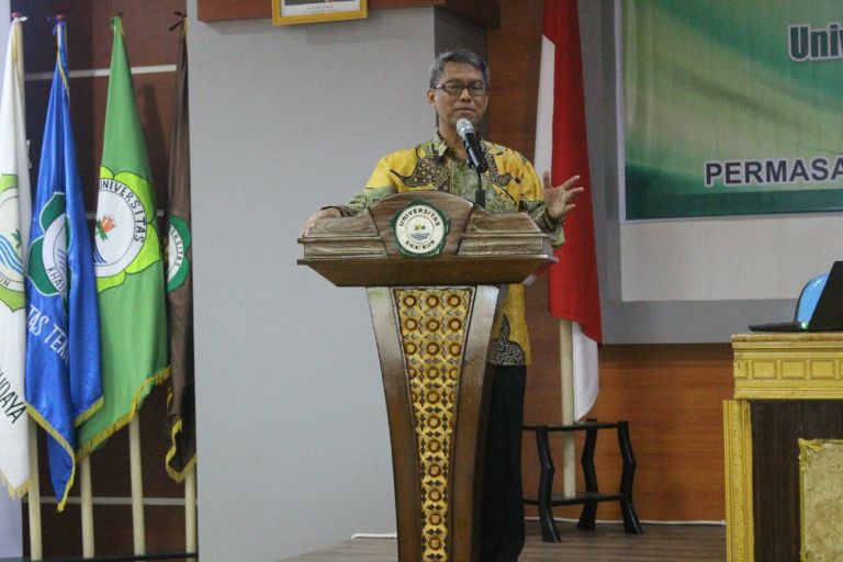 Rektor Unpad Beri Kuliah Umum di Unkhair