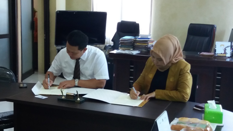 Rektor Unkhair Tanda Tangan MoU Dengan Kementerian Perdagangan RI