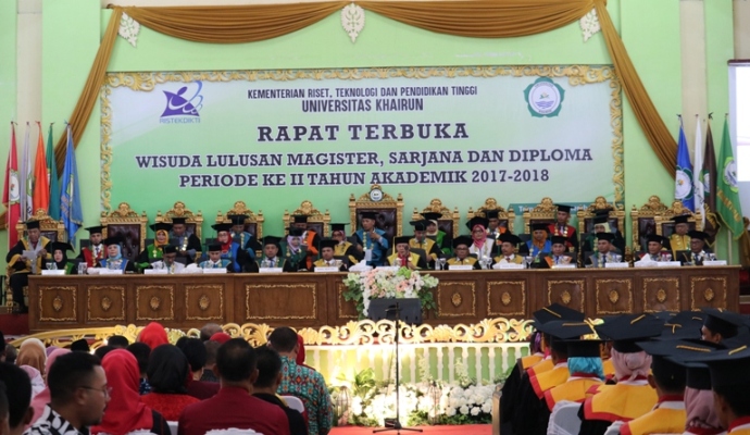 Unkhair Wisuda 724 Lulusan Program Sarjana dan Pasca Sarjana