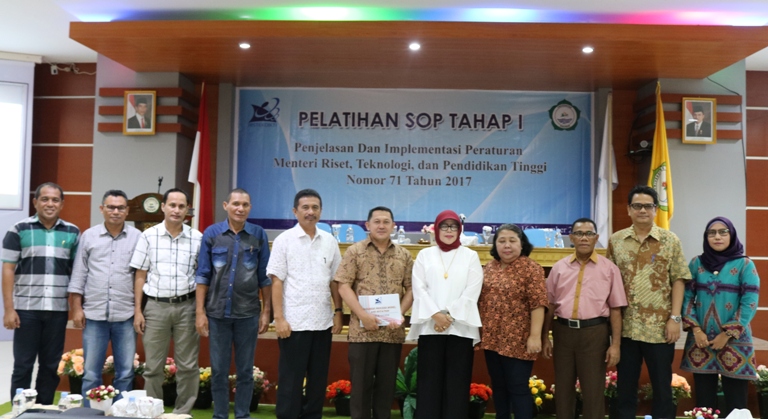 Tingkatkan Layanan Publik,  Tim Reformasi Birokrasi Unkhair Mengadakan Pelatihan SOP