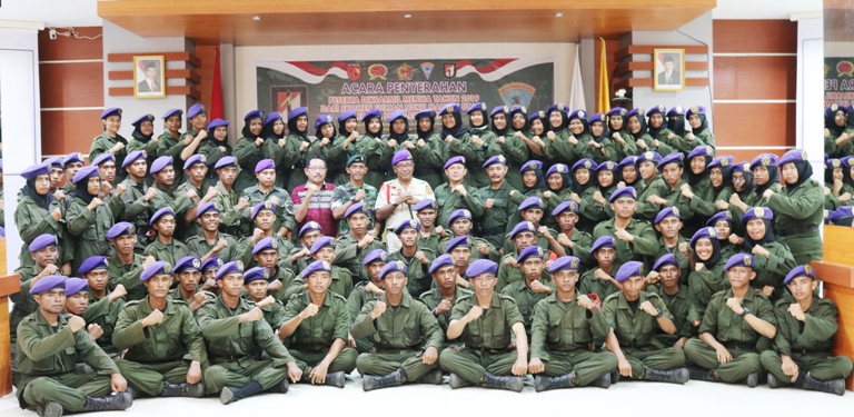 Upacara Serah Terima Anggota Resimen Mahasiswa Sultan Nuku