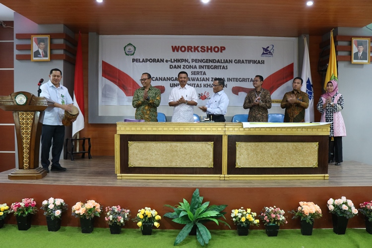 Rektor Tetapkan Zona Integritas dan Wilayah Bebas Korupsi