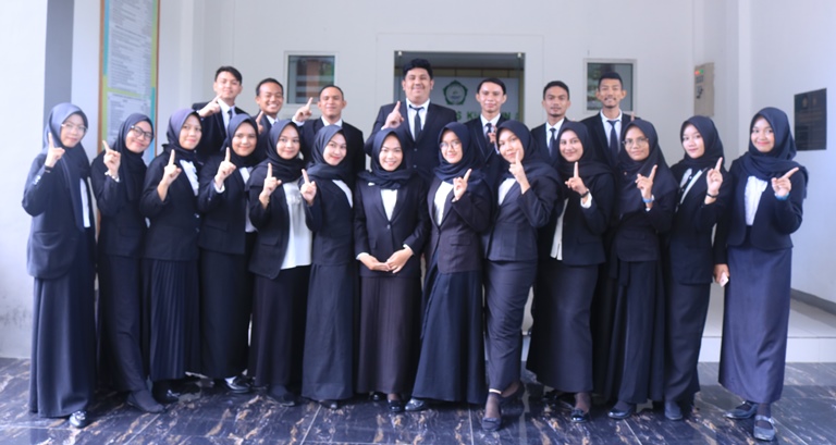 Yudisium Perdana Fakultas Kedokteran Unkhair