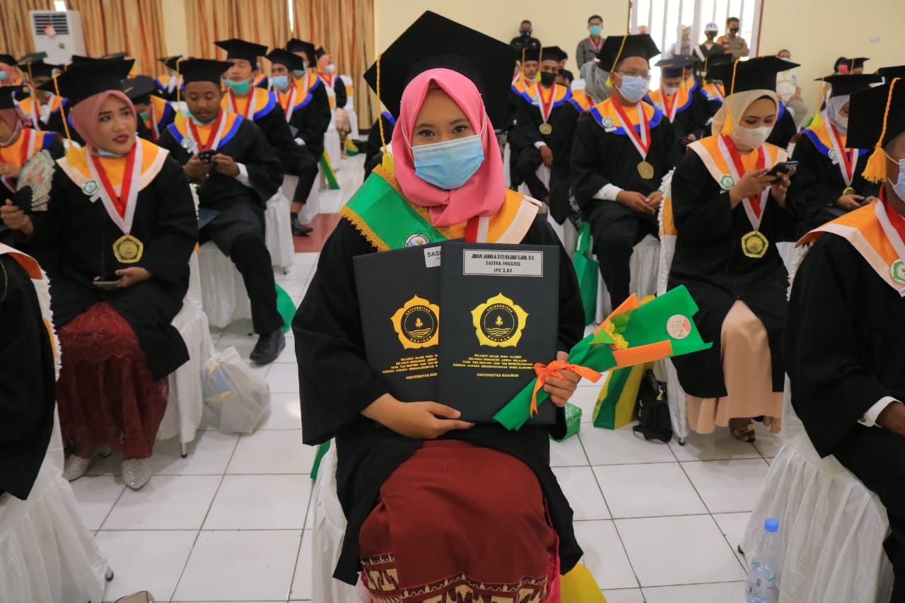 Jihan Jamila Siti Hajar Sjah Tak Menyangka Jadi Wisudawan Terbaik