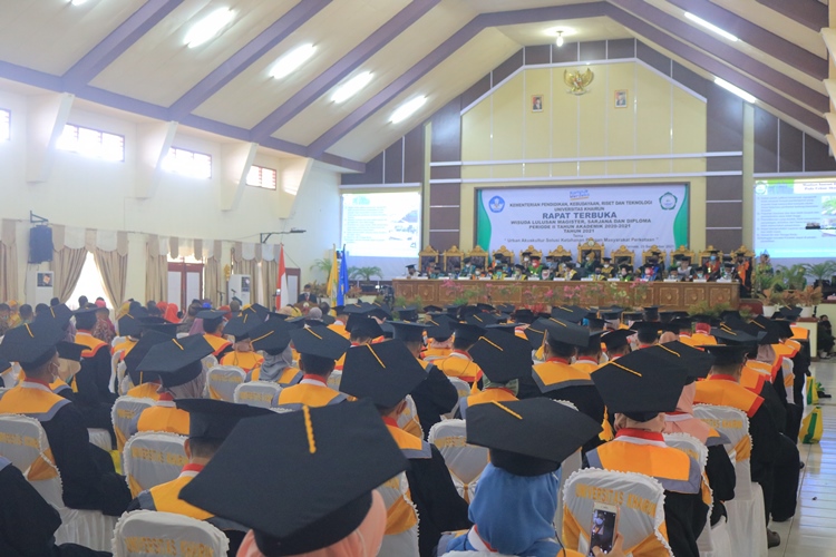 Unkhair Gelar Wisuda Luring Periode II Tahun 2021