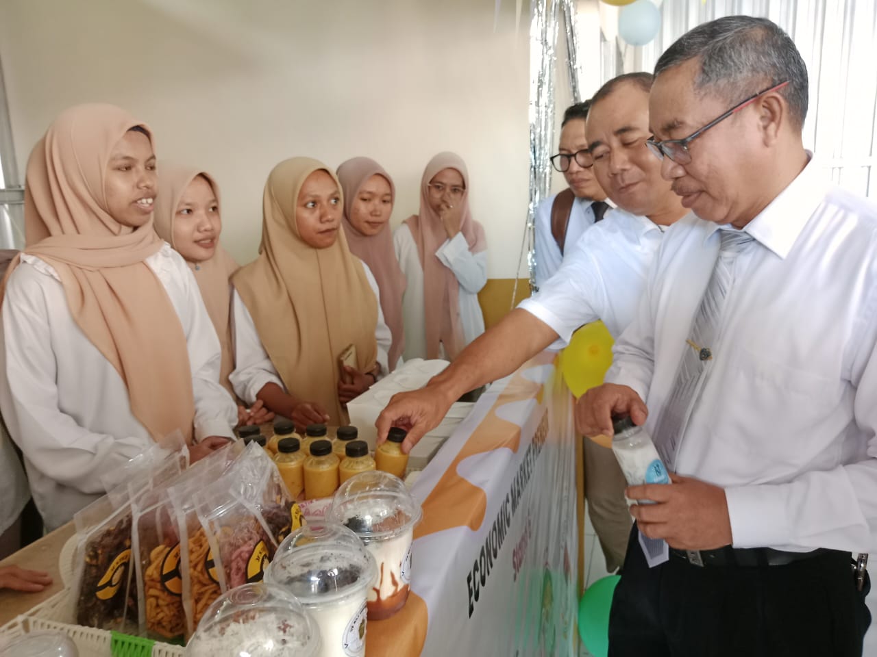 FEB Gelar Economic Market Preneur