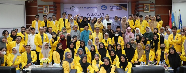 Rektor Lepas 143 Mahasiswa PMM-3