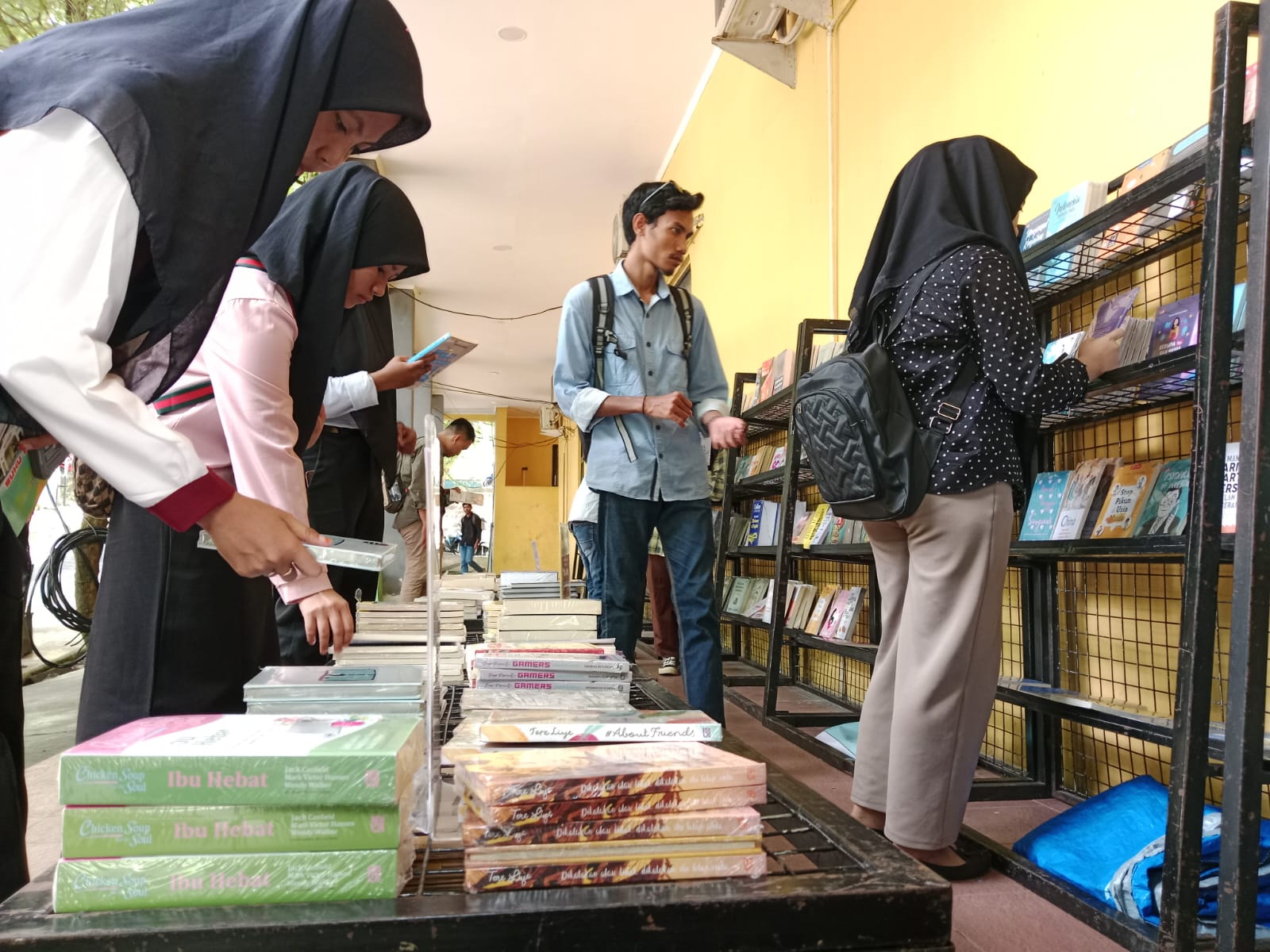 Merawat Warisan Literasi,  Melestarikan Peradaban Bangsa