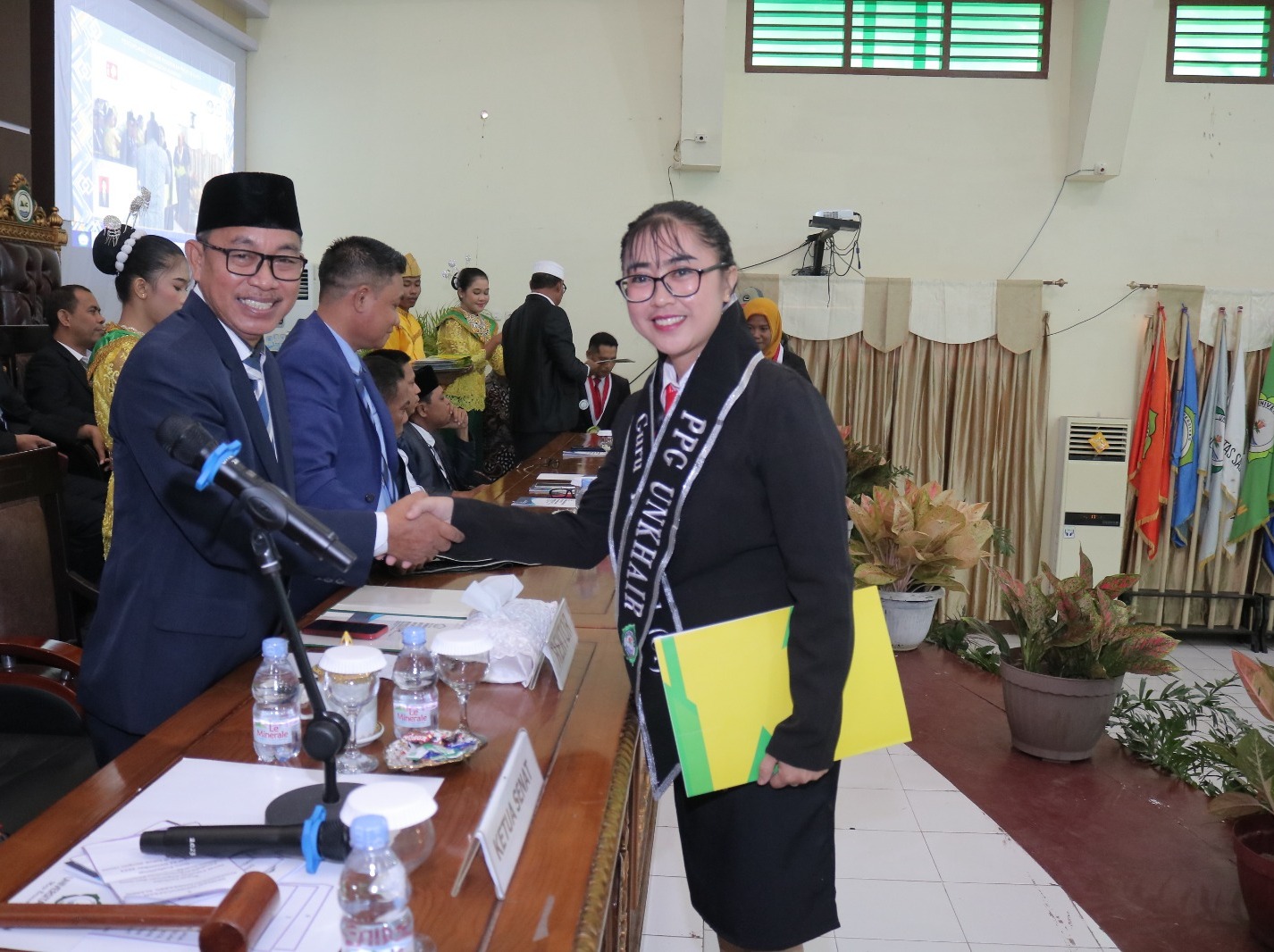 Unkhair Mengukuhkan 524 PPG Dalam Jabatan 2023, Rektor; jadilah Guru Profesional