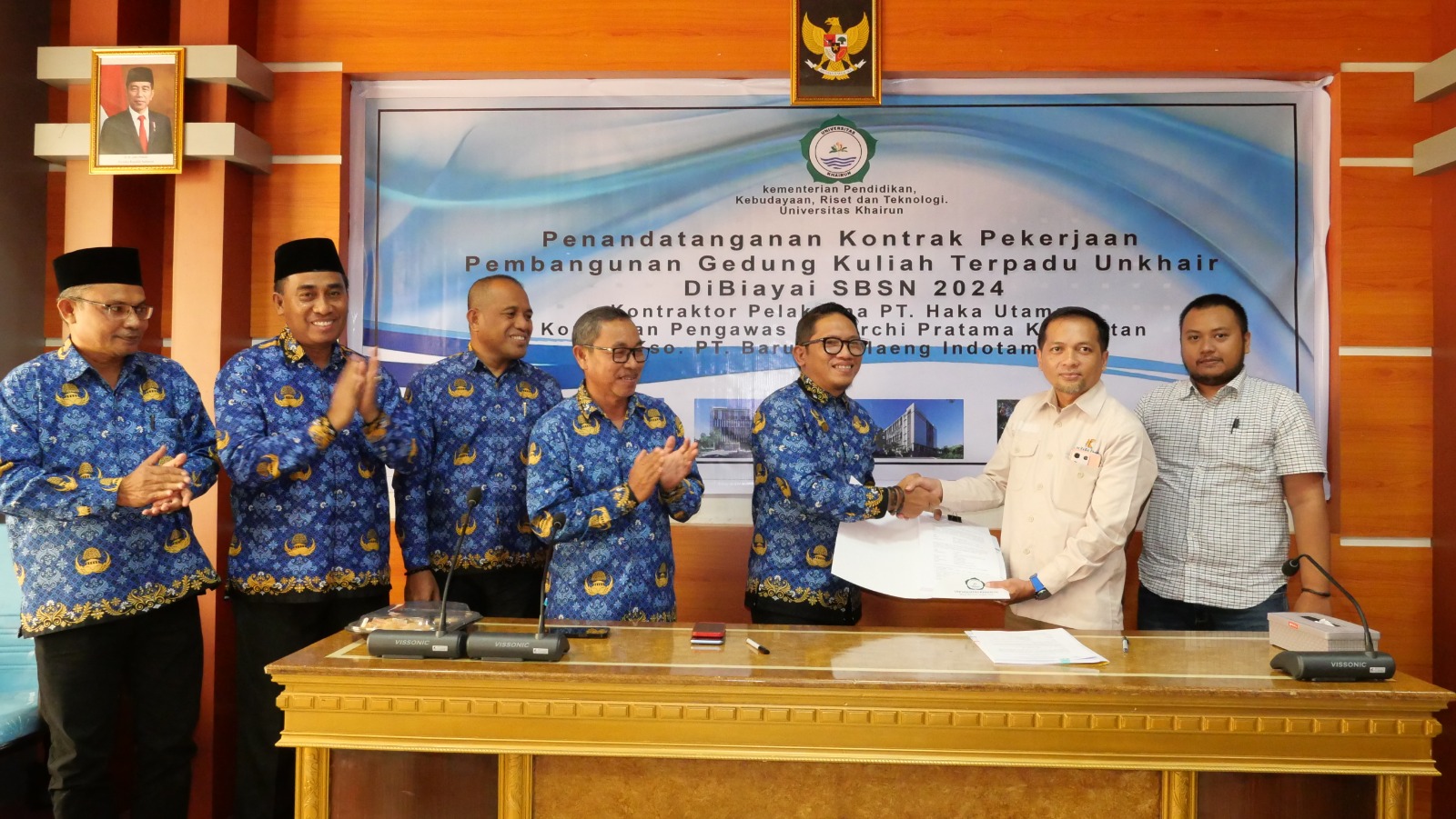 Unkhair Teken Kontrak Pembagunan Gedung Kuliah Terpadu 70 Milyar