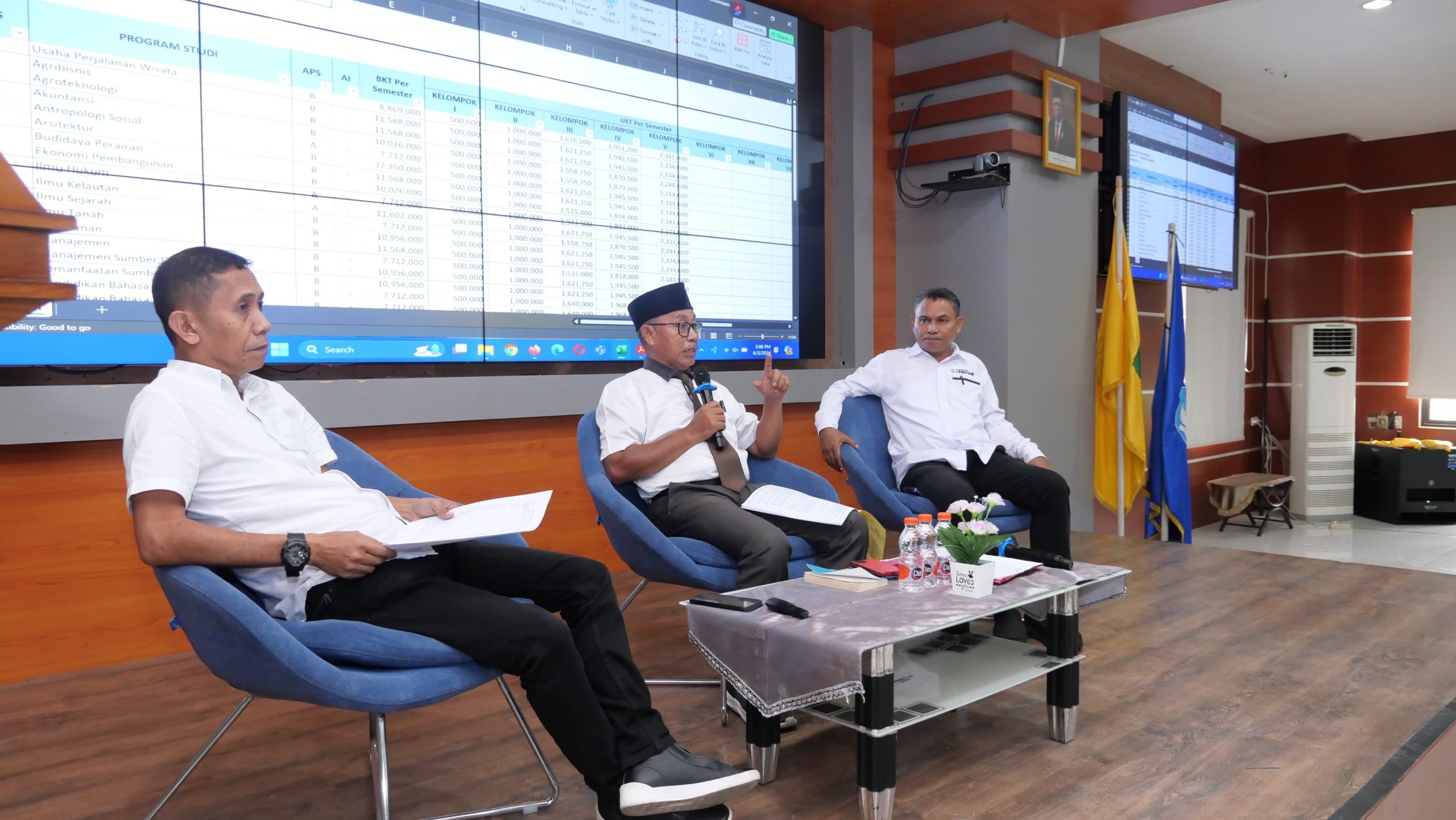 Pembatalan Kenaikan UKT, Rektor Unkhair Dialog dengan Mahasiswa