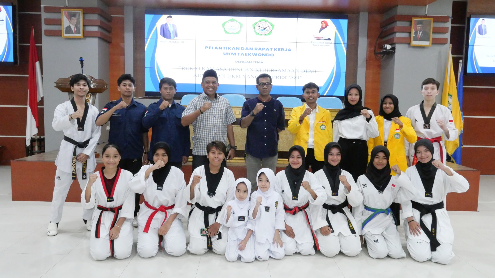 Warek Lantik Kepengurusan UKM Taekwondo Unkhair