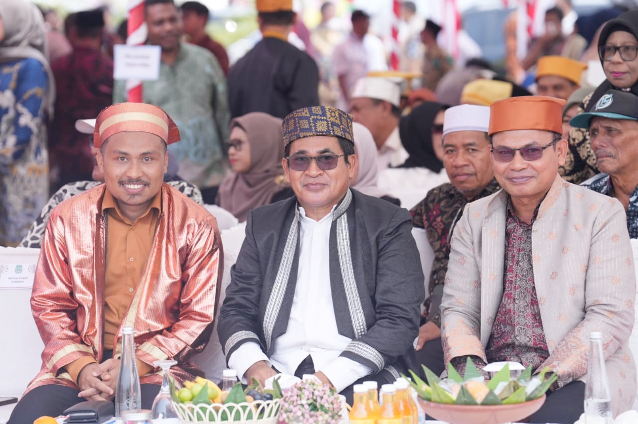 Hadiri Upacara HUT ke-26 Provinsi Maluku Utara, Ini Pesan Rektor Unkhair
