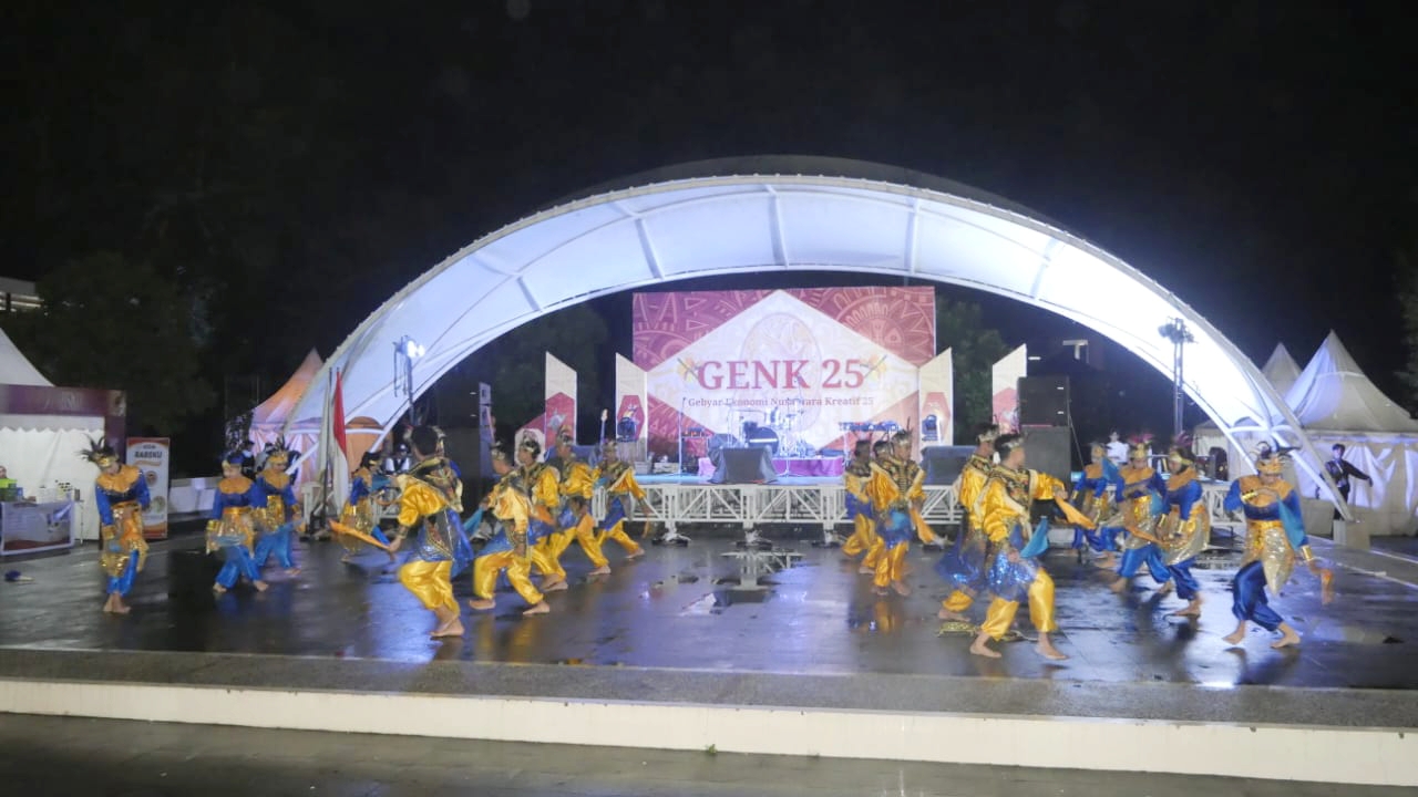 Malam Puncak GENK 25 Resmi Dibuka, Mahasiswa Unkhair Hadirkan Ekonomi Kreatif