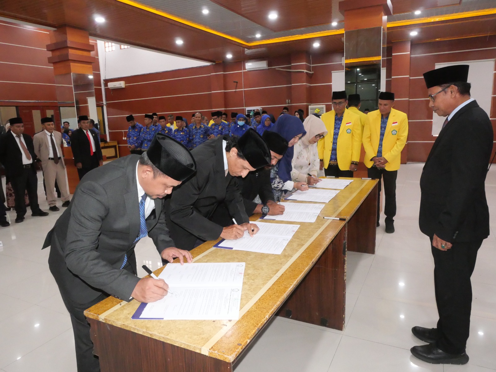 23 Pejabat Unkhair Resmi Dilantik Rektor
