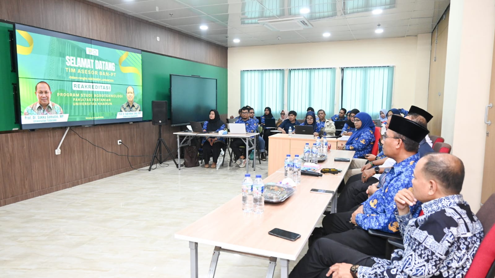 Tim Asesor Lakukan Visitasi Akreditasi  Prodi Agroteknologi Unkhair