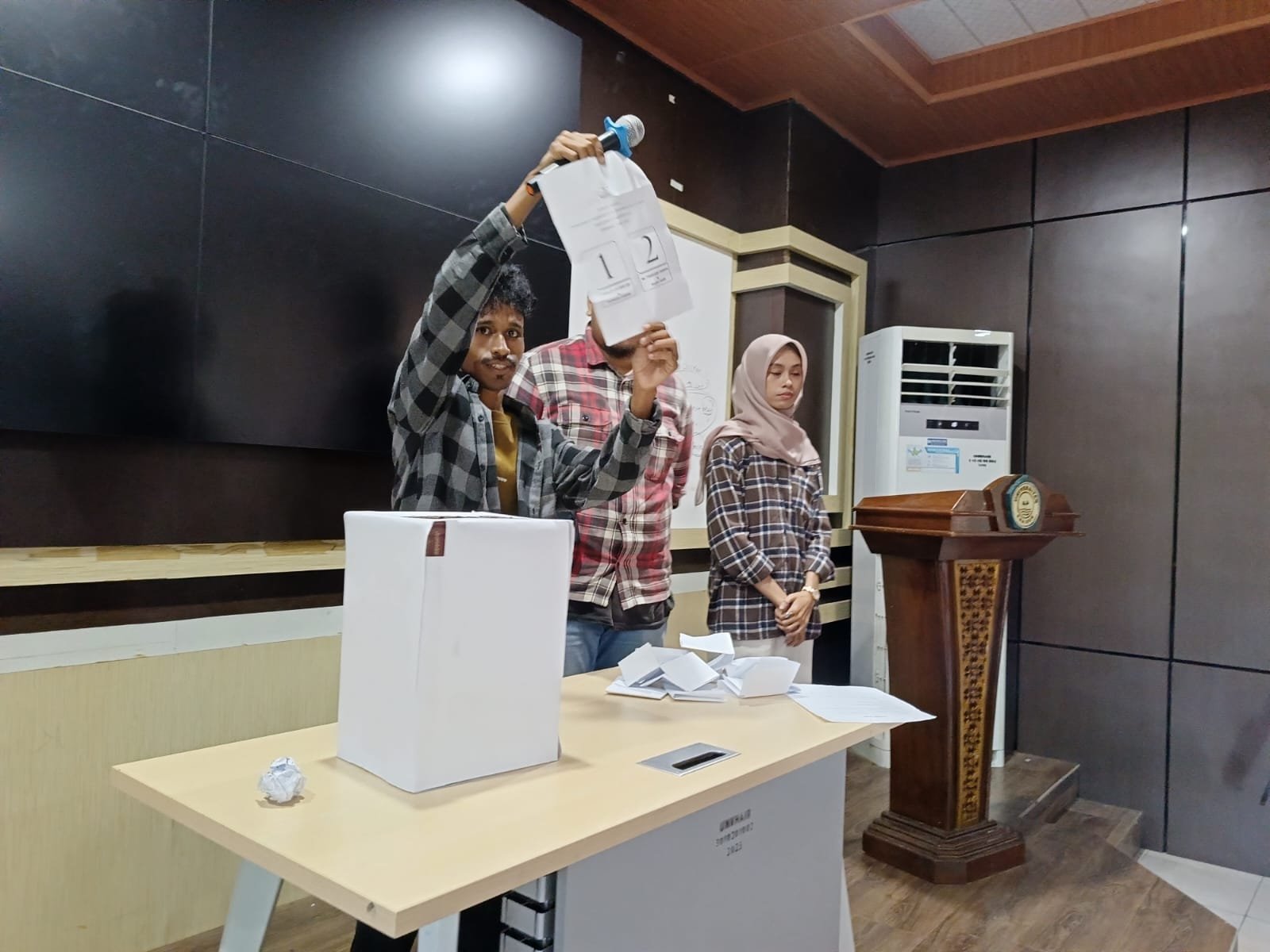 Unggul Satu Suara, M. Tamhier Tamrin Pimpin BEM FIB Unkhair