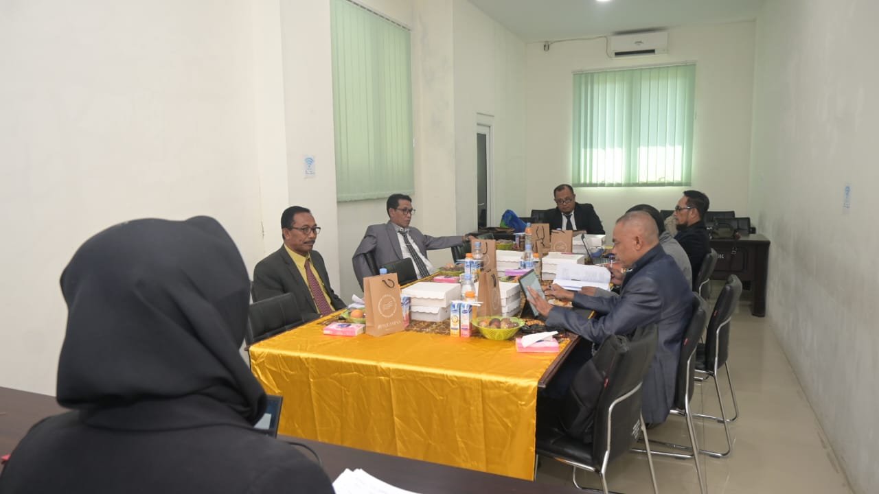 Magister Ilmu Kelautan Unkhair Percepat Masa Studi, Lima Mahasiswa Lulus Tesis 1 Tahun 1 Bulan