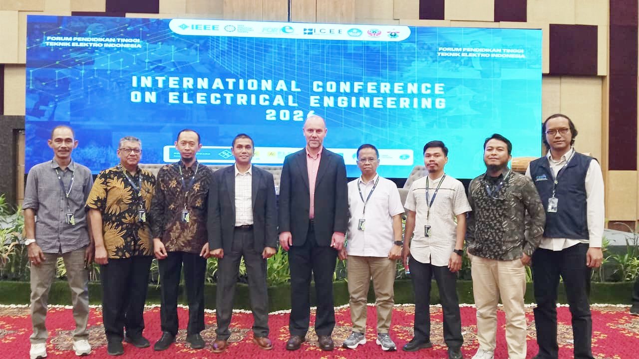 Dosen Teknik Elektro Unkhair Ikuti Munas FORTEI dan ICEE 2026 di Makassar